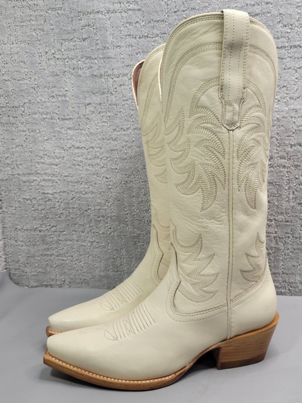 Tecovas the Annie Women's Size US 7.5B Bone Cowhide Cowgirl Boots - Picture 8 of 9